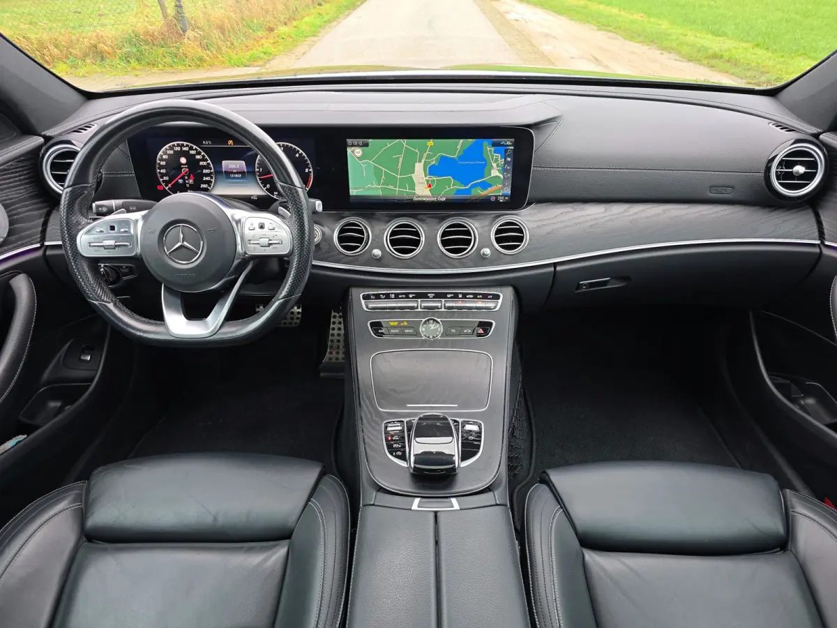 400d 4Matic Premium Plus - 340 Pk - Euro 6 - Lederen bekleding - ParkeerCamera - Schuif/Kanteldak