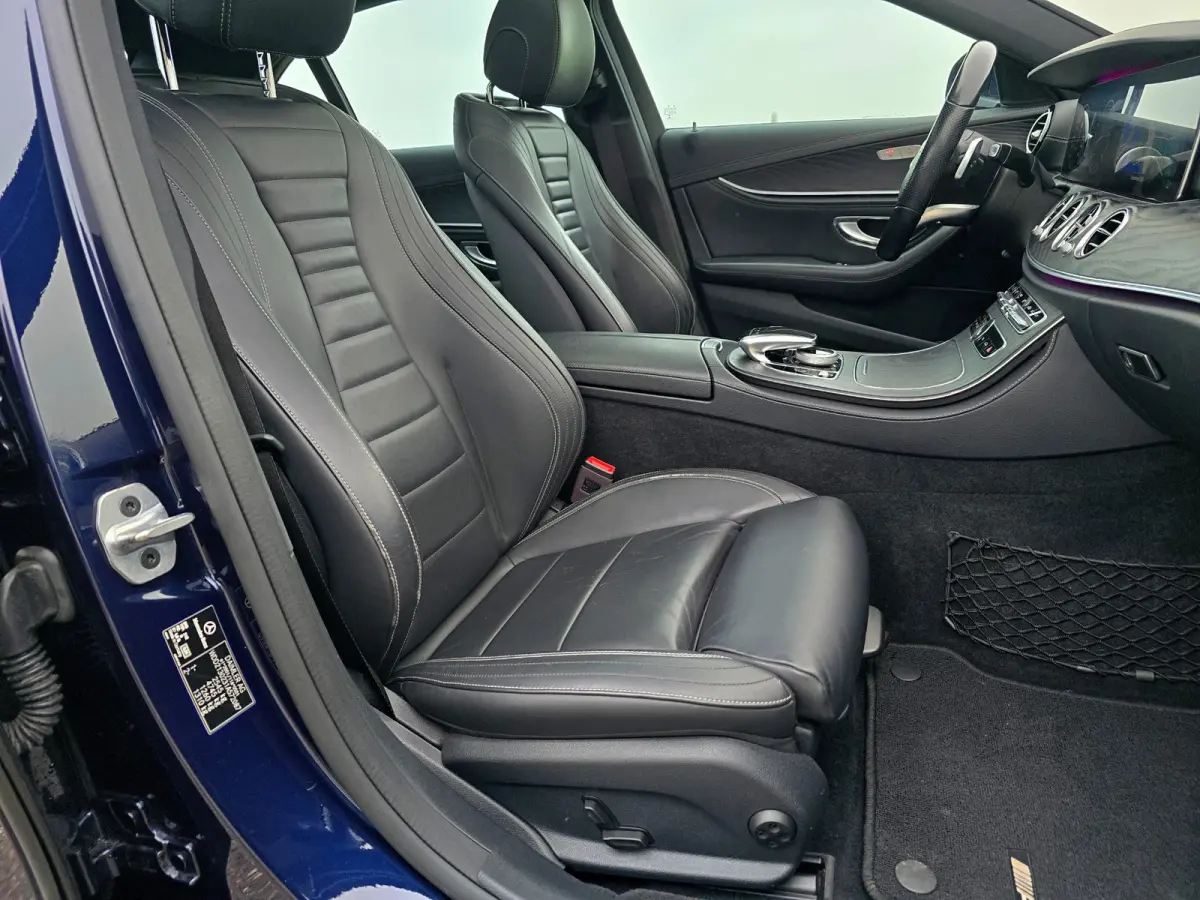 400d 4Matic Premium Plus - 340 Pk - Euro 6 - Lederen bekleding - ParkeerCamera - Schuif/Kanteldak