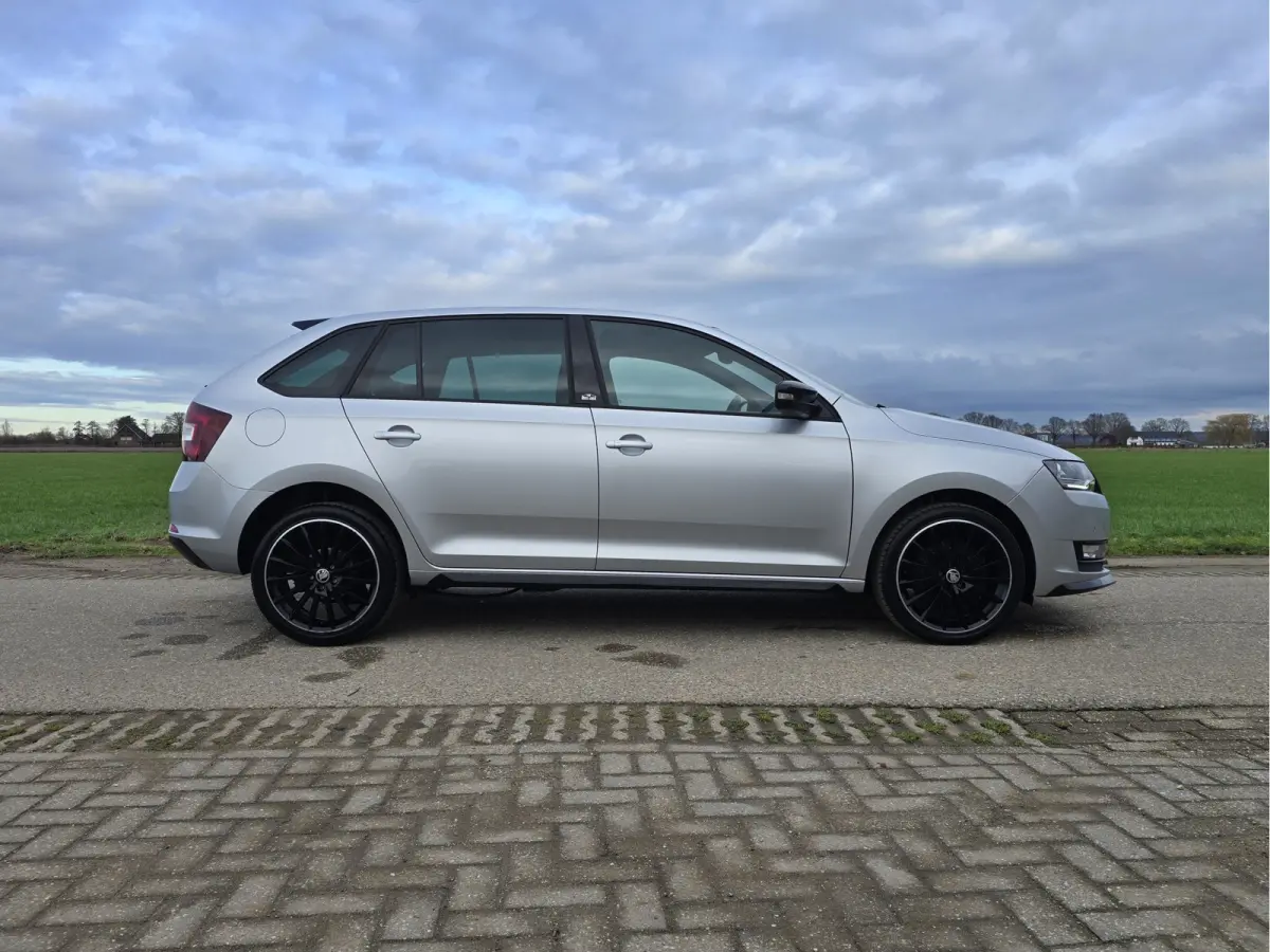 1.0 TSI Greentech Clever - 110 Pk - Euro 6 - AUTOMAAT - Navi - PDC V+A