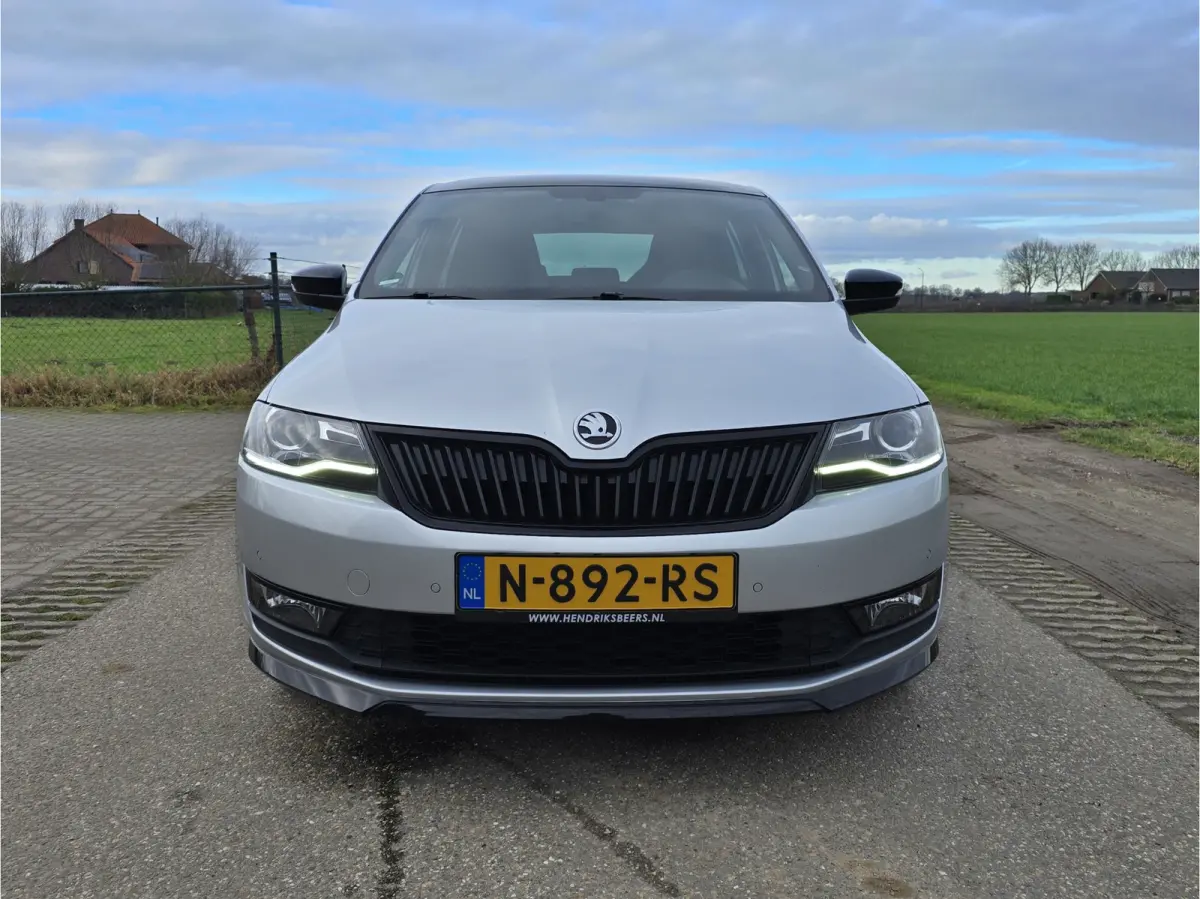 1.0 TSI Greentech Clever - 110 Pk - Euro 6 - AUTOMAAT - Navi - PDC V+A