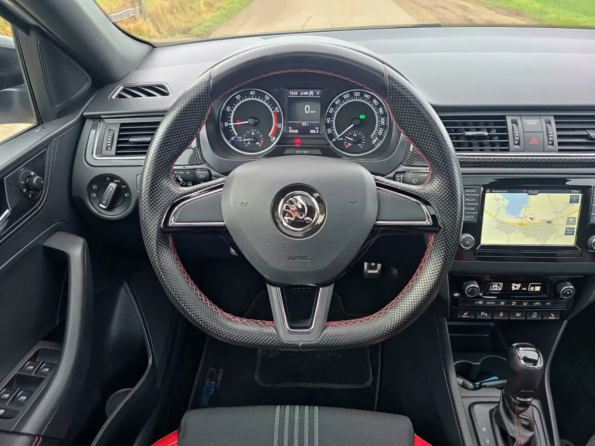 1.0 TSI Greentech Clever - 110 Pk - Euro 6 - AUTOMAAT - Navi - PDC V+A