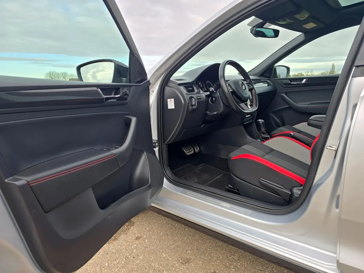 1.0 TSI Greentech Clever - 110 Pk - Euro 6 - AUTOMAAT - Navi - PDC V+A