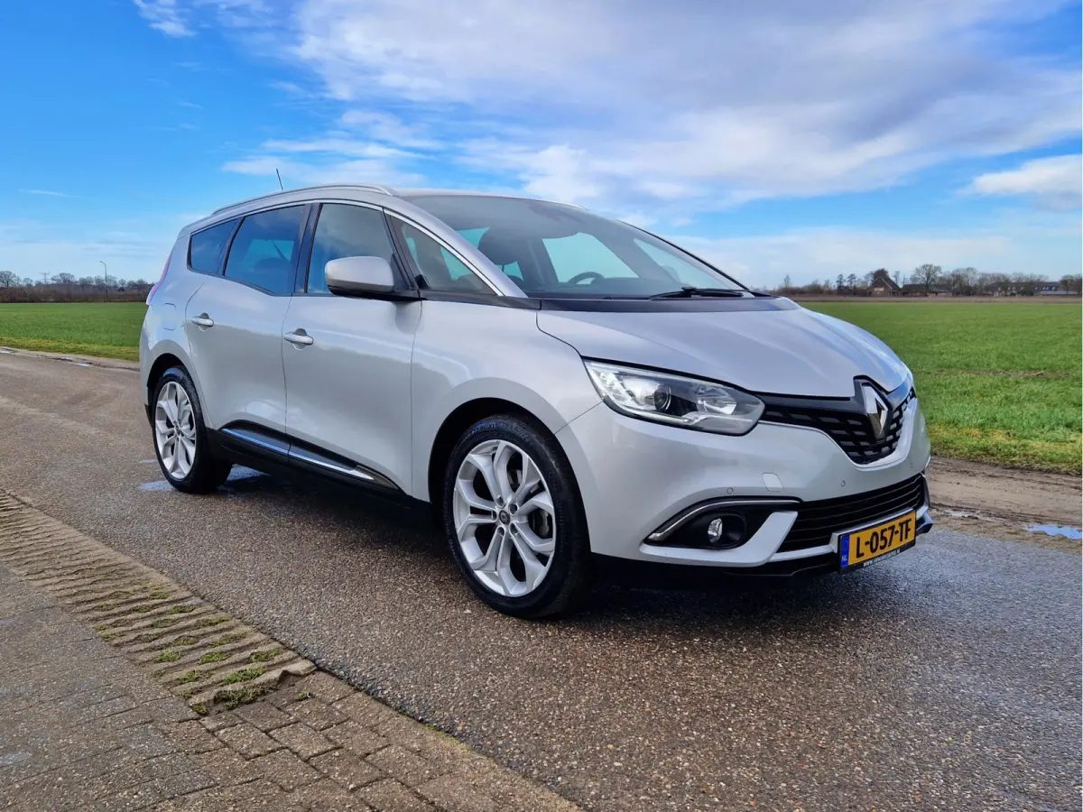 1.5 dCi Intens 7p. - 110 Pk - Euro 6 - Navi - Airco - Cruise Control