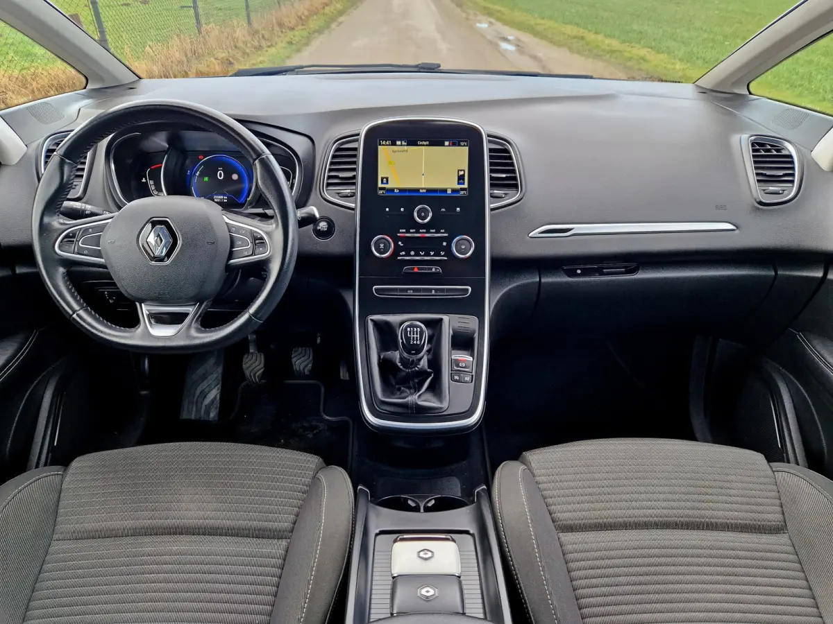 1.5 dCi Intens 7p. - 110 Pk - Euro 6 - Navi - Airco - Cruise Control