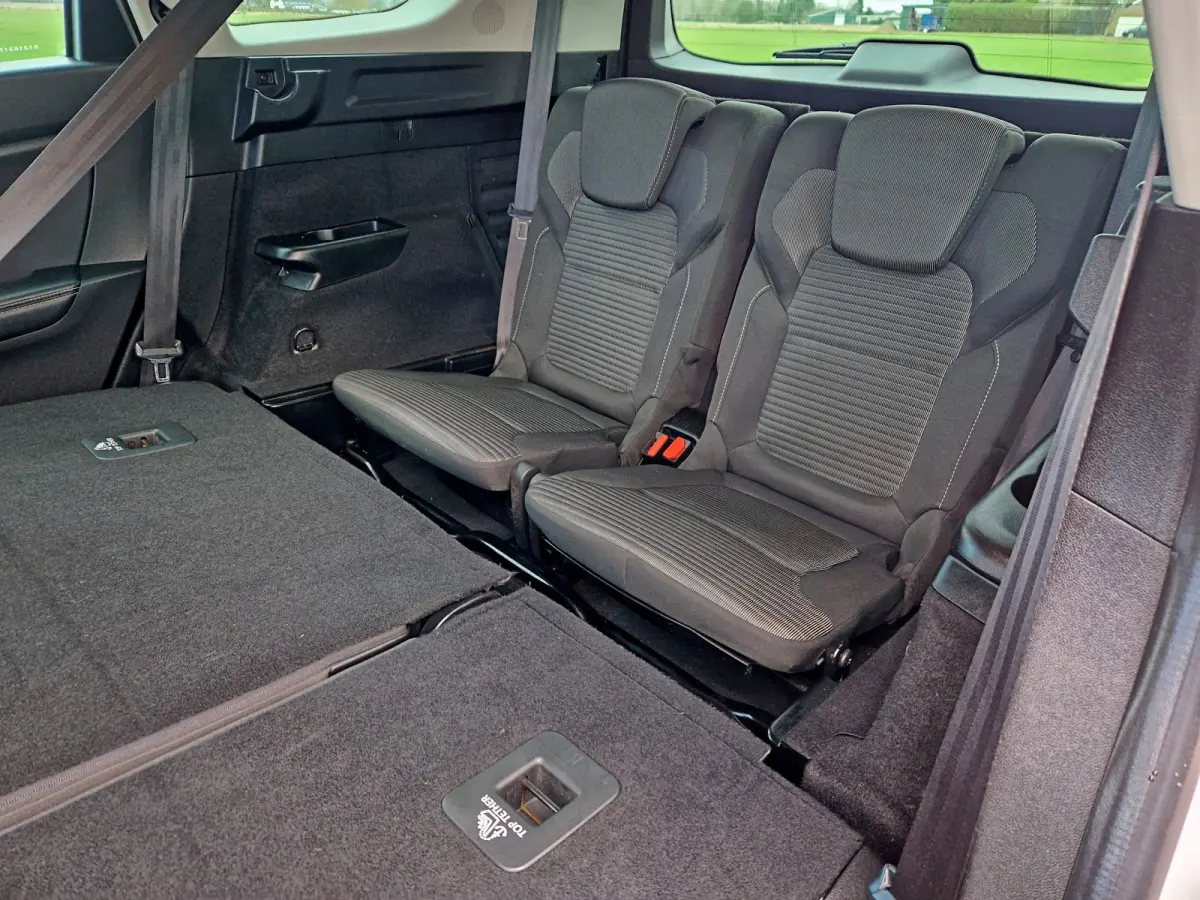 1.5 dCi Intens 7p. - 110 Pk - Euro 6 - Navi - Airco - Cruise Control