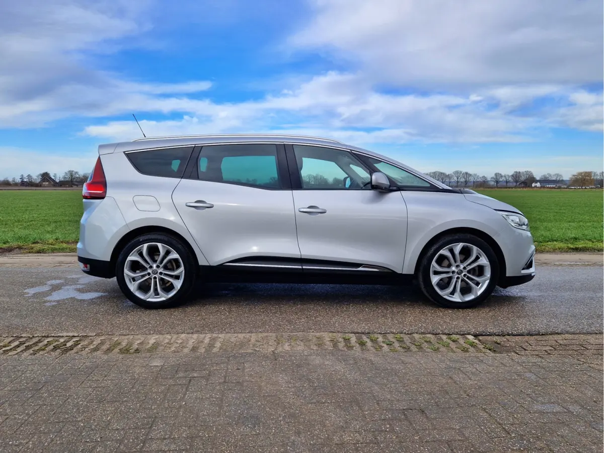 1.5 dCi Intens 7p. - 110 Pk - Euro 6 - Navi - Airco - Cruise Control