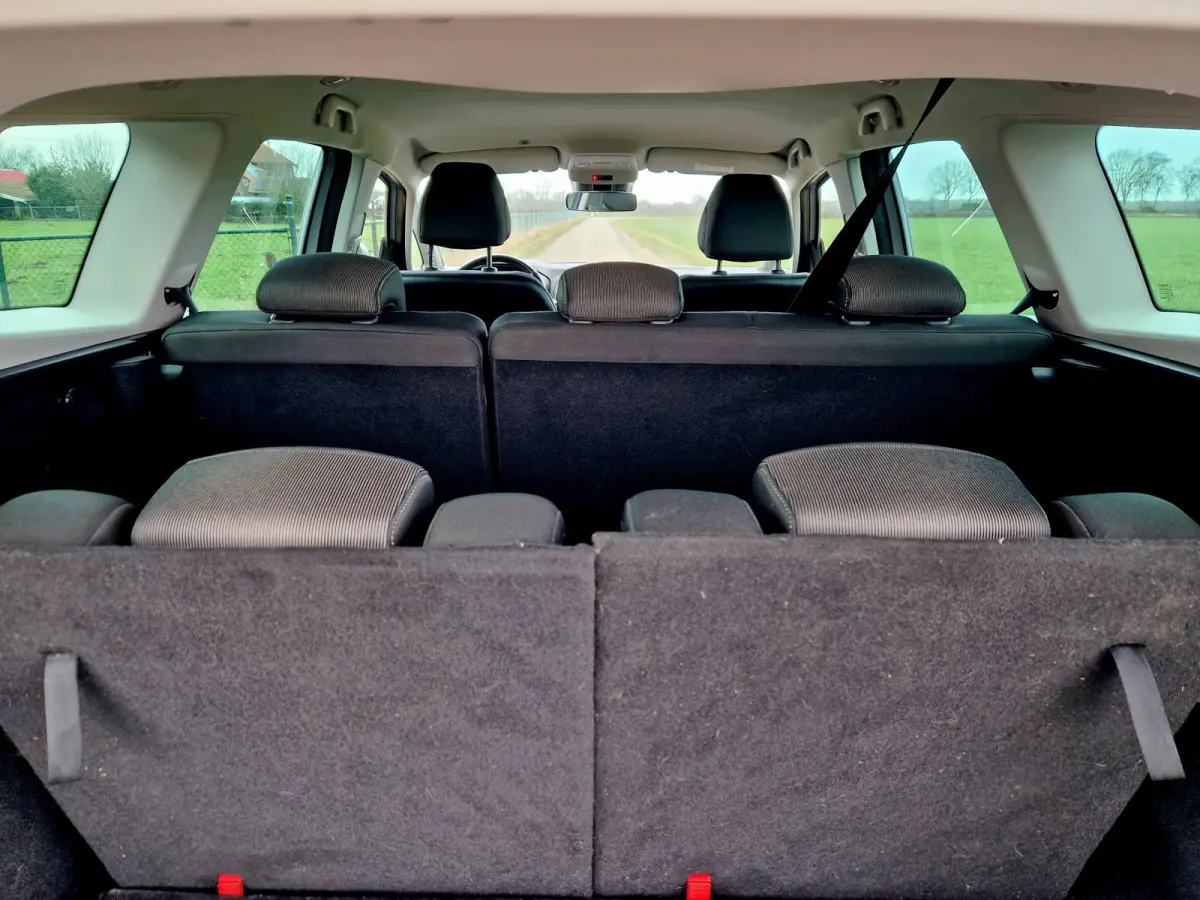 1.5 dCi Intens 7p. - 110 Pk - Euro 6 - Navi - Airco - Cruise Control