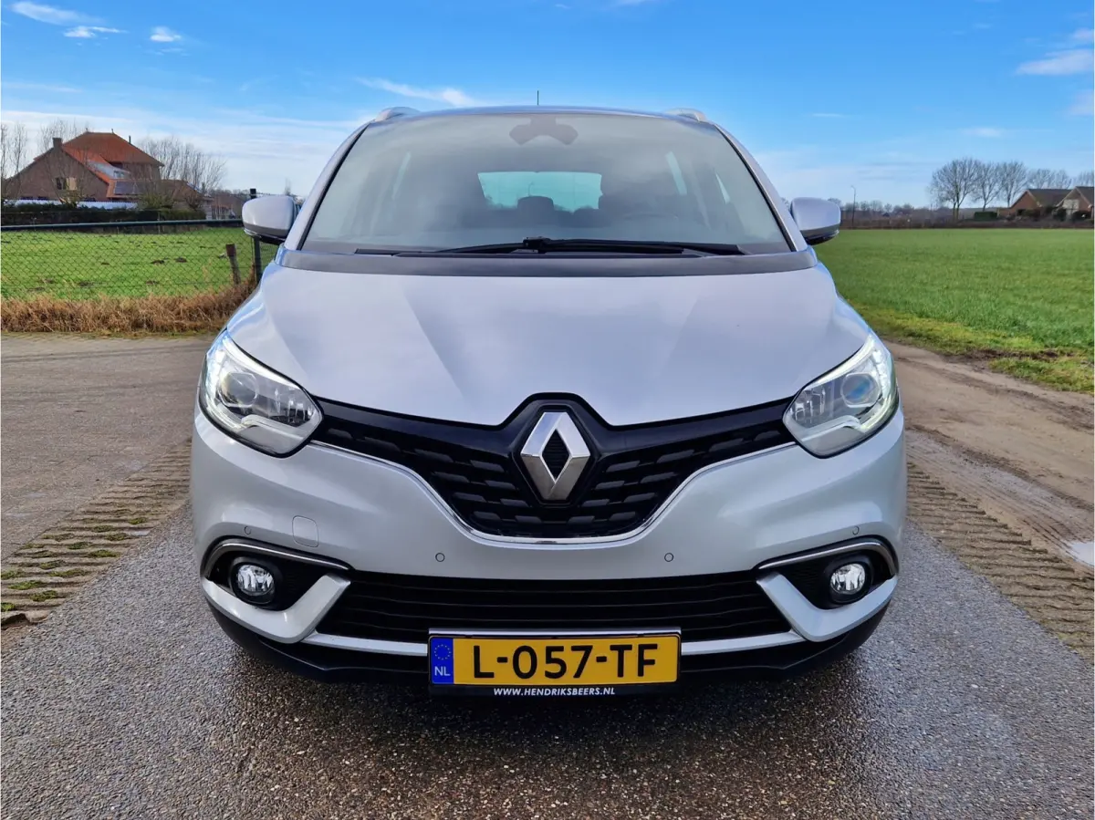 1.5 dCi Intens 7p. - 110 Pk - Euro 6 - Navi - Airco - Cruise Control