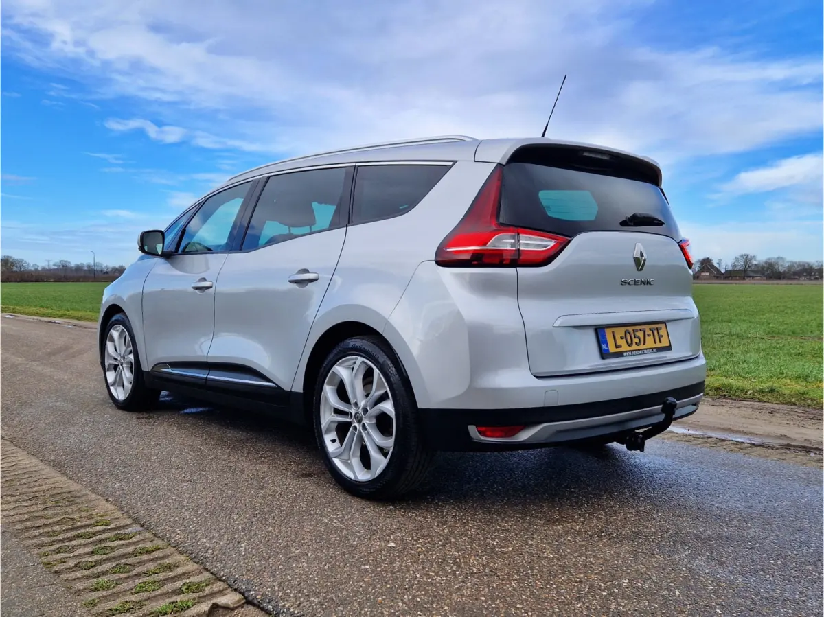 1.5 dCi Intens 7p. - 110 Pk - Euro 6 - Navi - Airco - Cruise Control