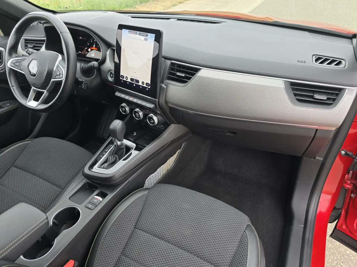 1.3 TCe Mild Hybrid - 140 Pk - Euro 6 - AUTOMAAT - ParkeerCamera - Climate Control