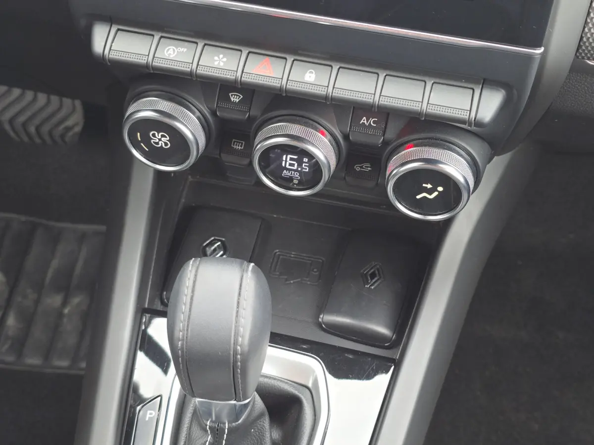 1.3 TCe Mild Hybrid - 140 Pk - Euro 6 - AUTOMAAT - ParkeerCamera - Climate Control