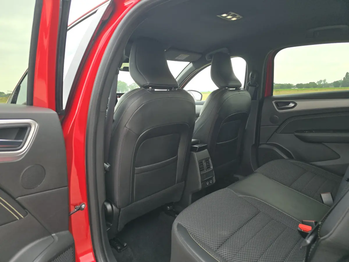 1.3 TCe Mild Hybrid - 140 Pk - Euro 6 - AUTOMAAT - ParkeerCamera - Climate Control