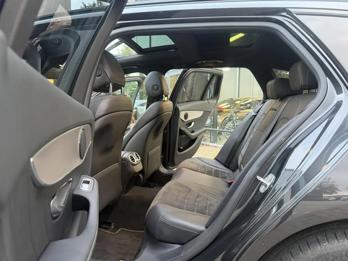 180 Bns Solution AMG 2021 Volle auto