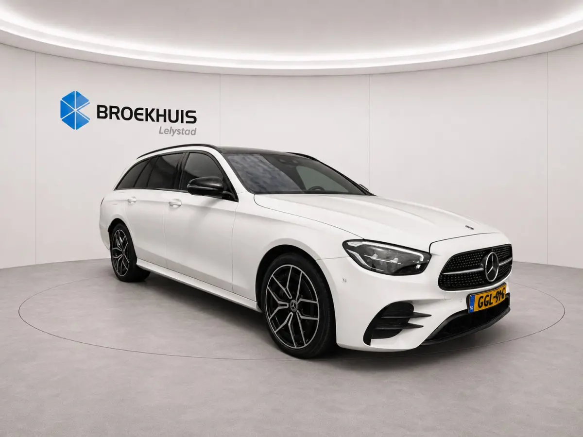 300 e 319PK AMG-LINE AUTOMAAT NAVI / LEDER / CLIMA / FULL-LED / PDC / 19" LMV / CAMERA / KEYLESS / PANO. DAK / PARELMOER / ELEK. TREKHAAK !!