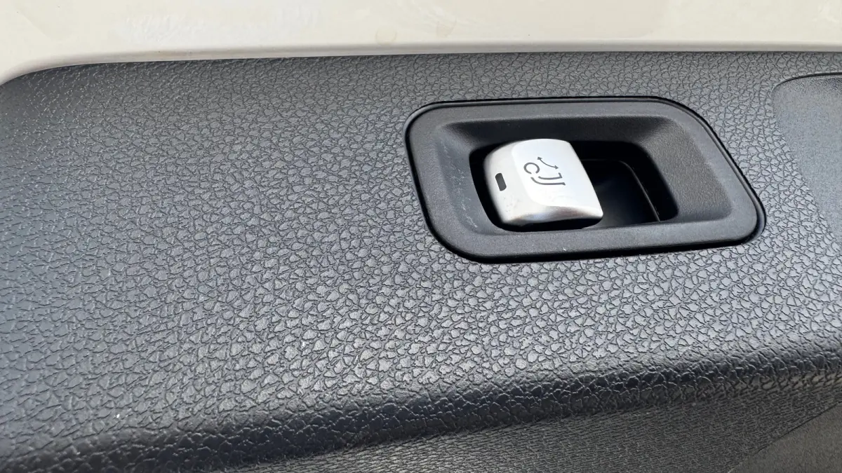 300 e 319PK AMG-LINE AUTOMAAT NAVI / LEDER / CLIMA / FULL-LED / PDC / 19" LMV / CAMERA / KEYLESS / PANO. DAK / PARELMOER / ELEK. TREKHAAK !!
