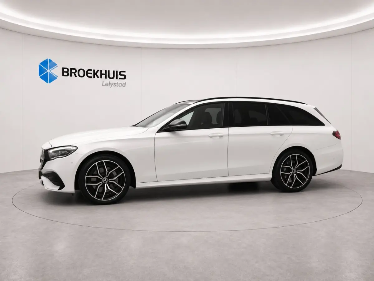 300 e 319PK AMG-LINE AUTOMAAT NAVI / LEDER / CLIMA / FULL-LED / PDC / 19" LMV / CAMERA / KEYLESS / PANO. DAK / PARELMOER / ELEK. TREKHAAK !!
