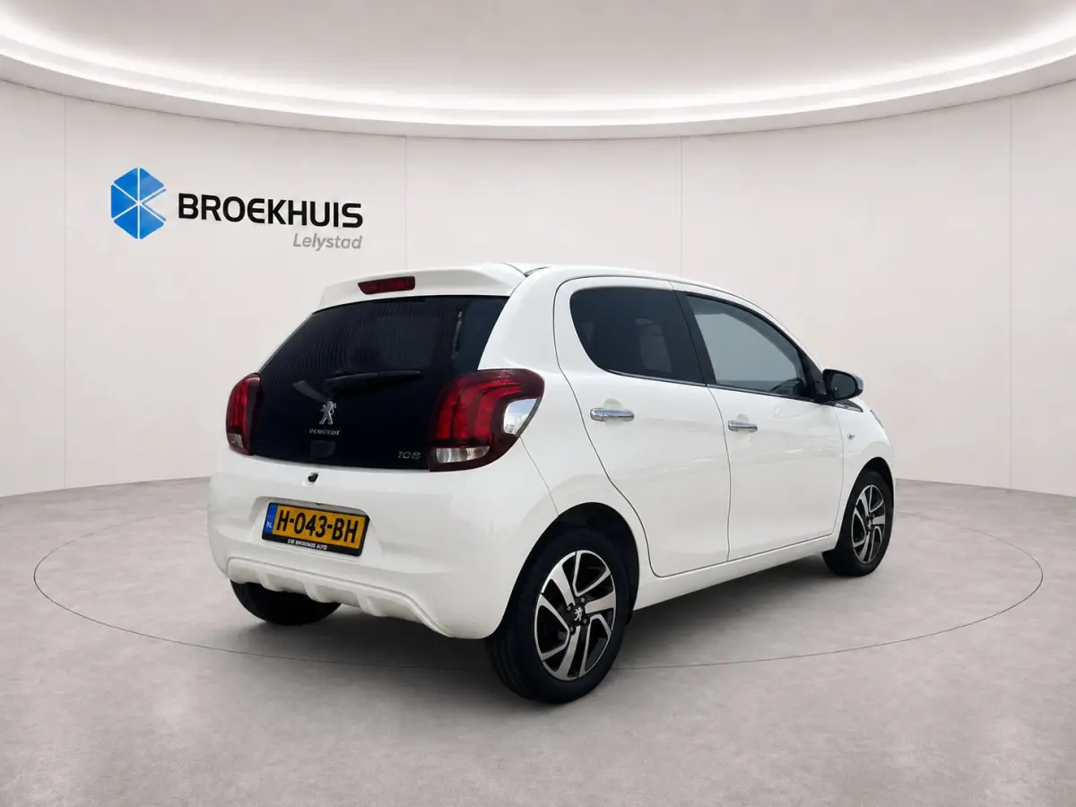 1.0 E-VTI 72PK 5-DRS ALLURE / NAVI / CLIMA / LED / 15" LMV / CAMERA / BLUETOOTH / PACK STYLE !!