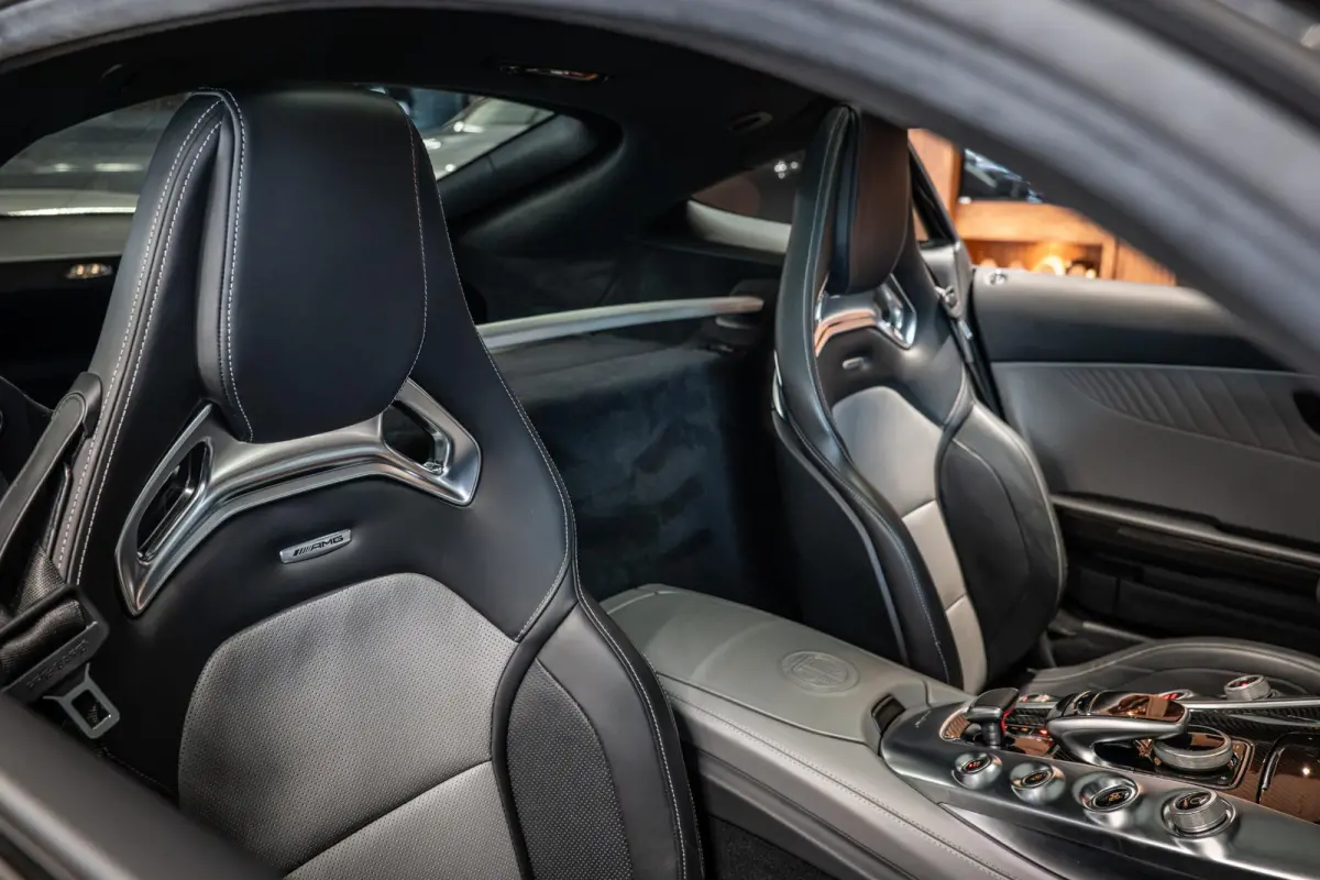4.0 S Schaalstoelen | Full Carbon | Dealer Onderhouden