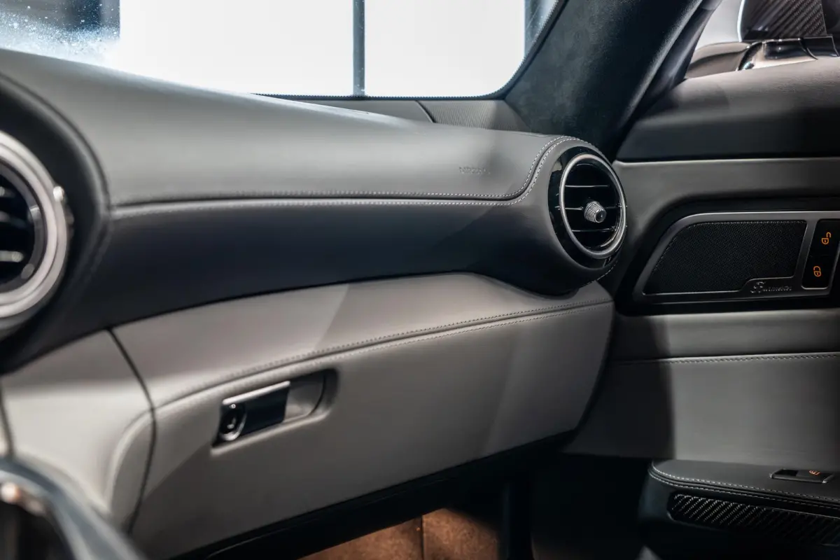 4.0 S Schaalstoelen | Full Carbon | Dealer Onderhouden