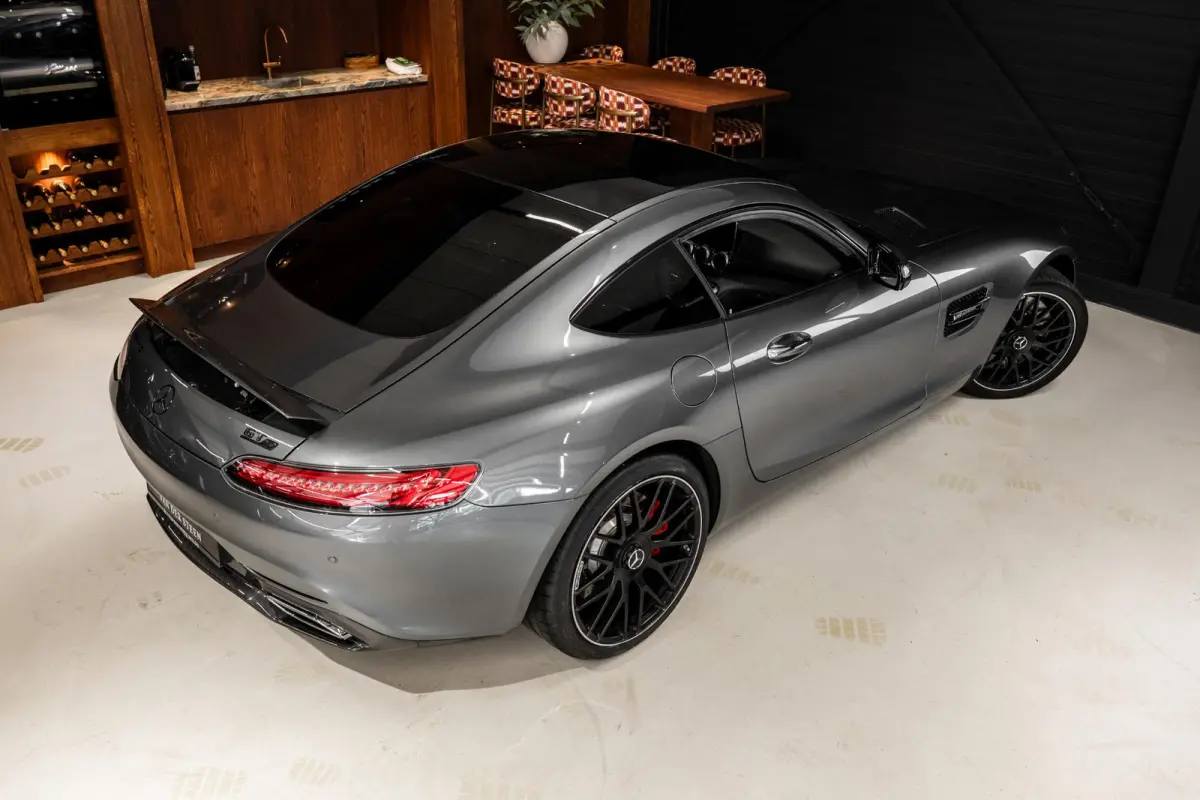 4.0 S Schaalstoelen | Full Carbon | Dealer Onderhouden