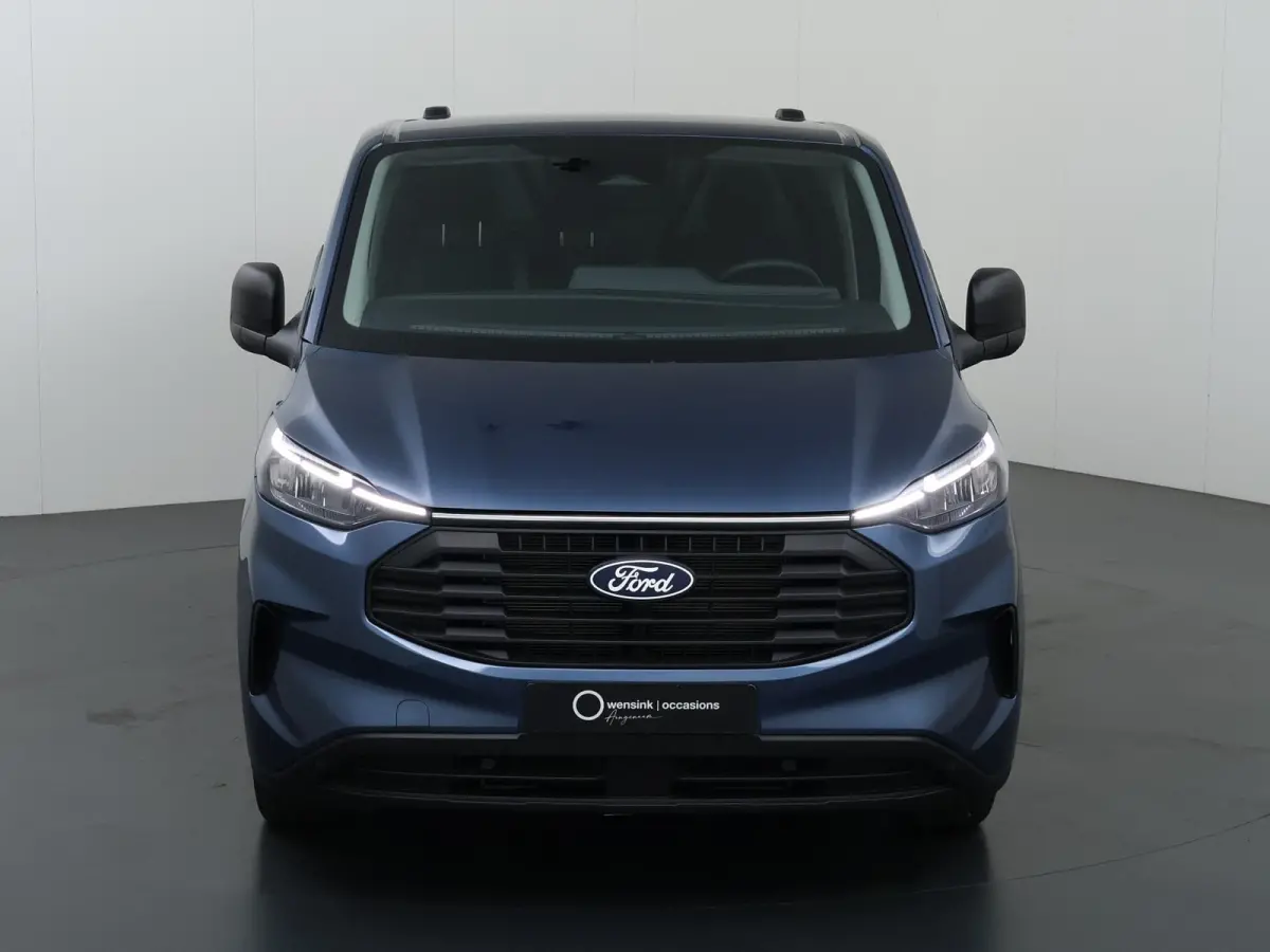 320 | 2.0 TDCI | L2 H1 | TREND | PARKEERCAMERA | APPLE CARPLAY | ANDROID AUTO | 3-ZITS | CLIMATE CONTROL | VOORRUITVERWARMING | CRUISE CONTROL | METALLIC LAK CHROME BLUE