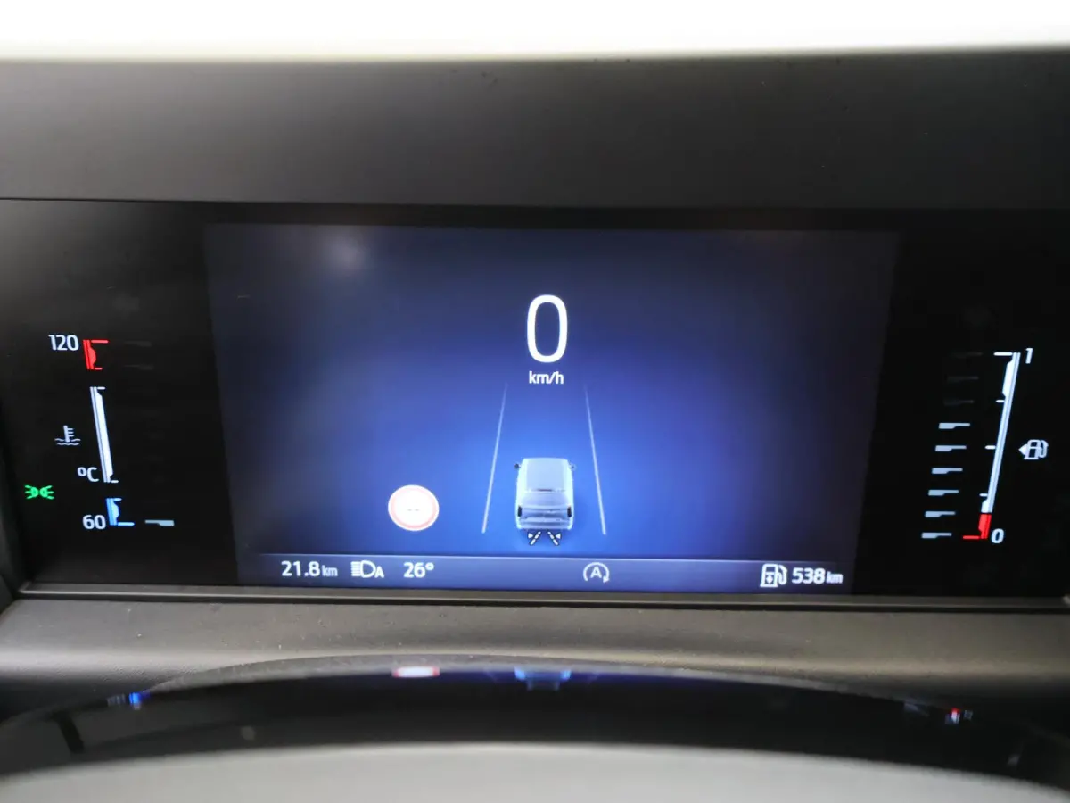 320 | 2.0 TDCI | L2 H1 | TREND | PARKEERCAMERA | APPLE CARPLAY | ANDROID AUTO | 3-ZITS | CLIMATE CONTROL | VOORRUITVERWARMING | CRUISE CONTROL | METALLIC LAK CHROME BLUE