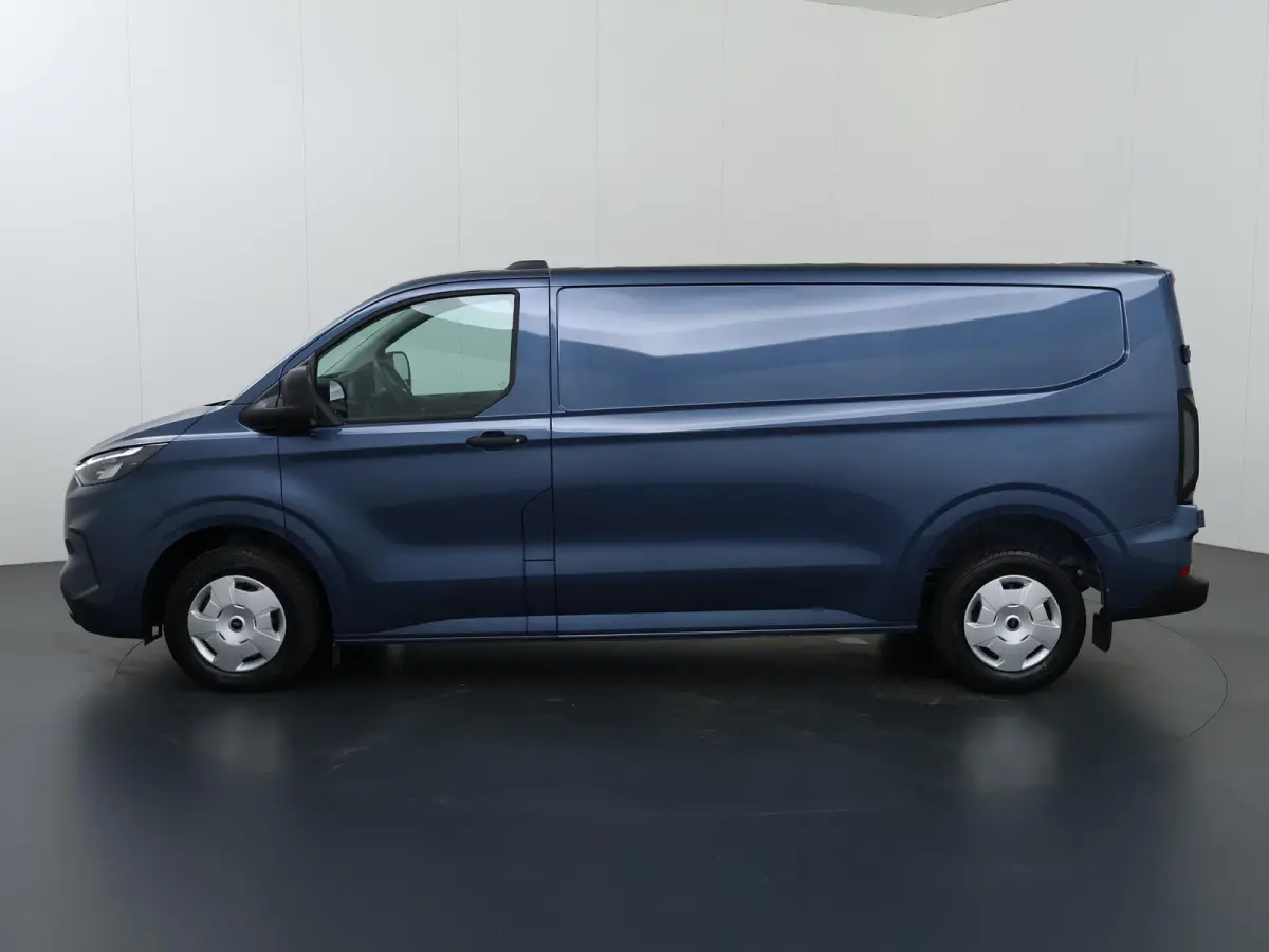 320 | 2.0 TDCI | L2 H1 | TREND | PARKEERCAMERA | APPLE CARPLAY | ANDROID AUTO | 3-ZITS | CLIMATE CONTROL | VOORRUITVERWARMING | CRUISE CONTROL | METALLIC LAK CHROME BLUE