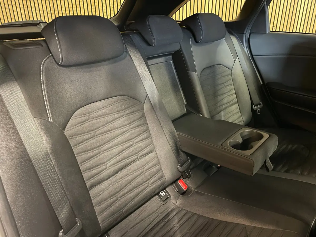 1.5 T-GDi GT-Line|160PK|AUTOMAAT|ACC|DIGITAL|KEYLESS|JBL|CARPLAY|ANDROID|STOEL+STUURVERW|CAMERA|CRUISE+CLIMA|