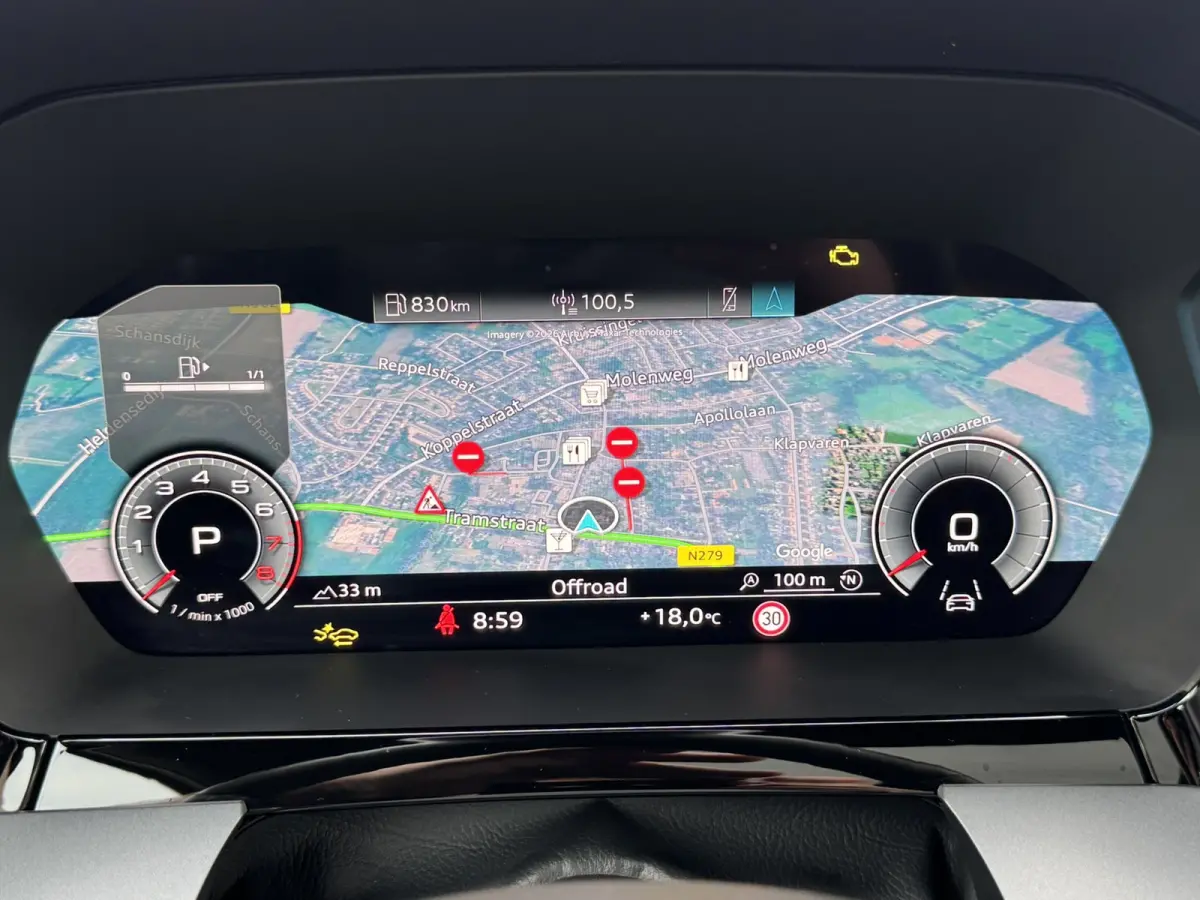 30 TFSI S-Line edition Automaat Achteruitrijcamera Navi Carplay All-Seasonbanden Clima S-line binnen en buiten