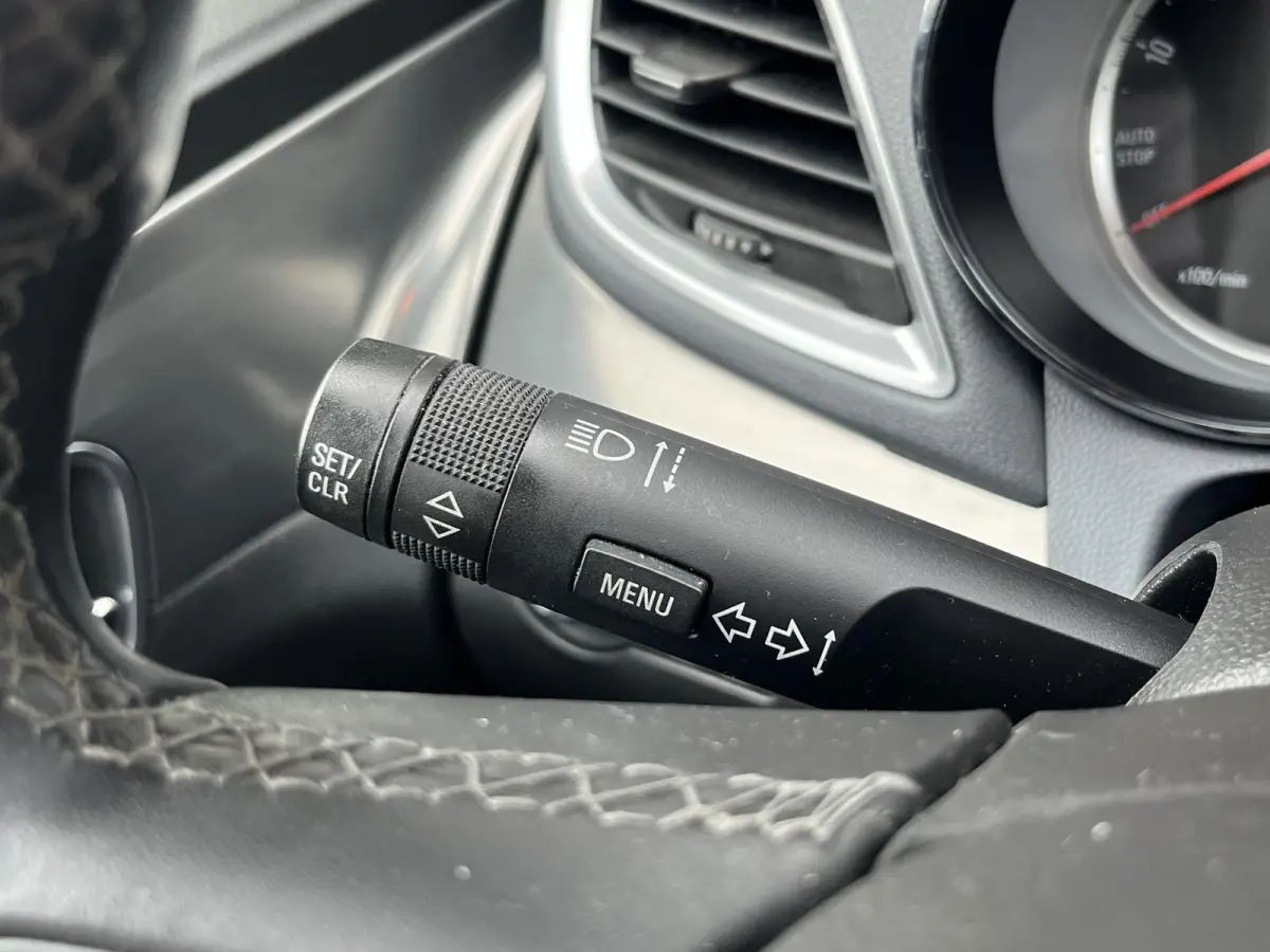 1.4 T Innovation | Climate Control | Cruise Control | Trekhaak | Achteruitrijcamera | Navigatie |