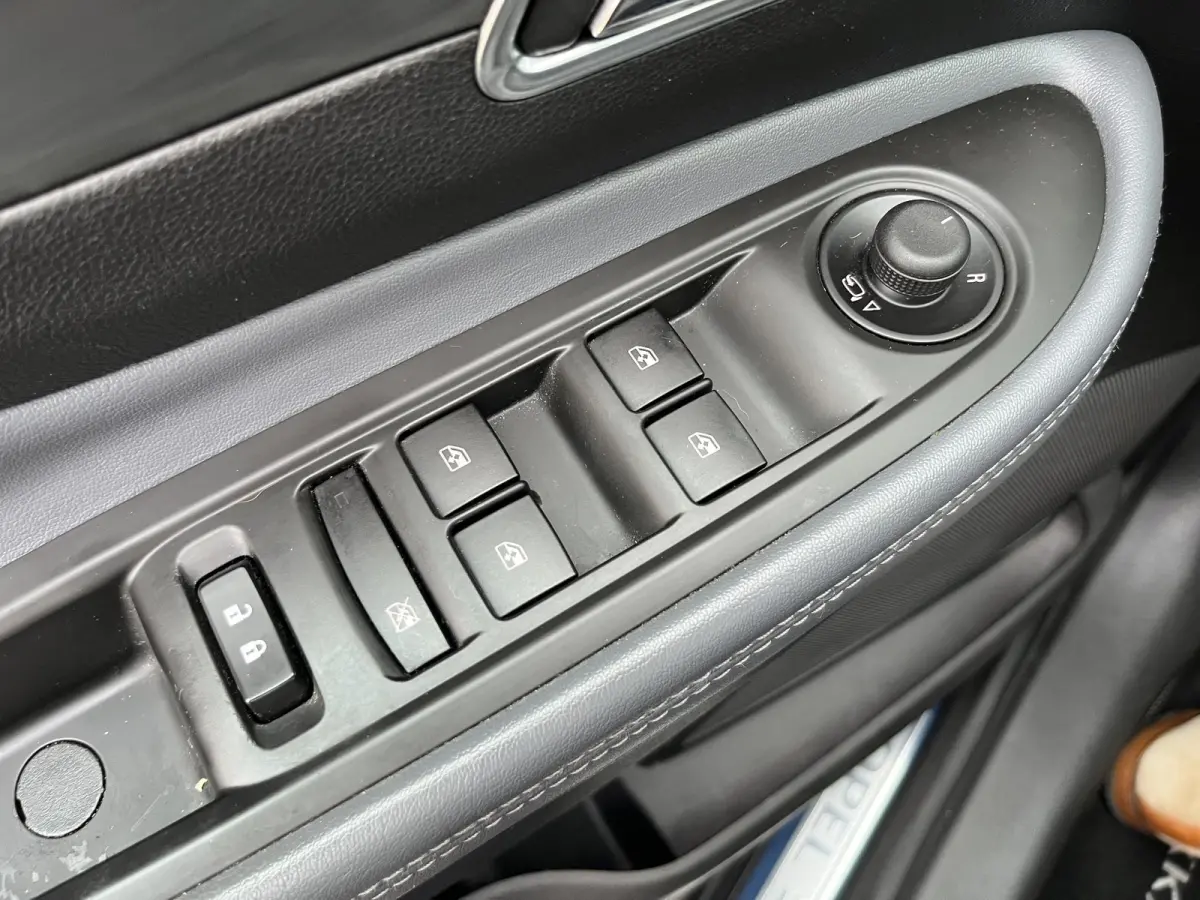 1.4 T Innovation | Climate Control | Cruise Control | Trekhaak | Achteruitrijcamera | Navigatie |