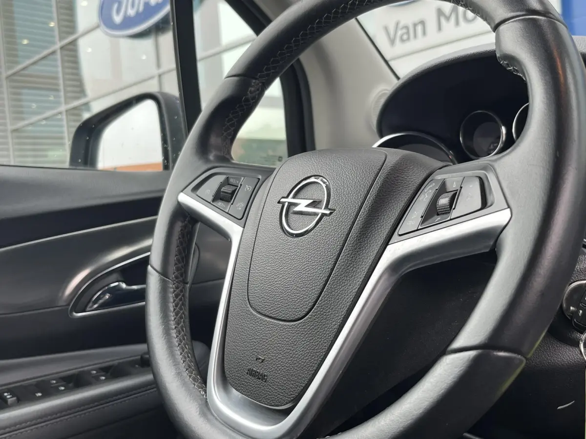 1.4 T Innovation | Climate Control | Cruise Control | Trekhaak | Achteruitrijcamera | Navigatie |