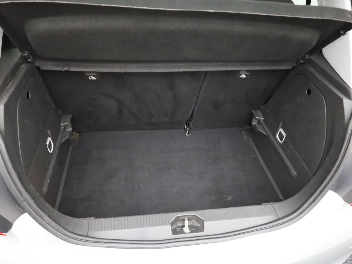 1.0 Turbo Cosmo | OPC-Line | Panodak | 17'' | Stuur & Stoelverw. | Camera | PDC V&A | Prijs Rijklaar!!