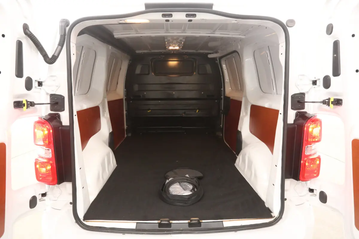 Fiat e-Scudo L2H1 75 kWh | Snelladen | SOH 96% | Airco | Camera | Cruise | 3 Zits | Trekhaak | Carplay
