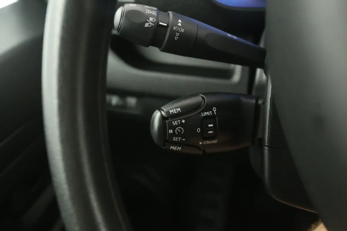Fiat e-Scudo L2H1 75 kWh | Snelladen | SOH 96% | Airco | Camera | Cruise | 3 Zits | Trekhaak | Carplay
