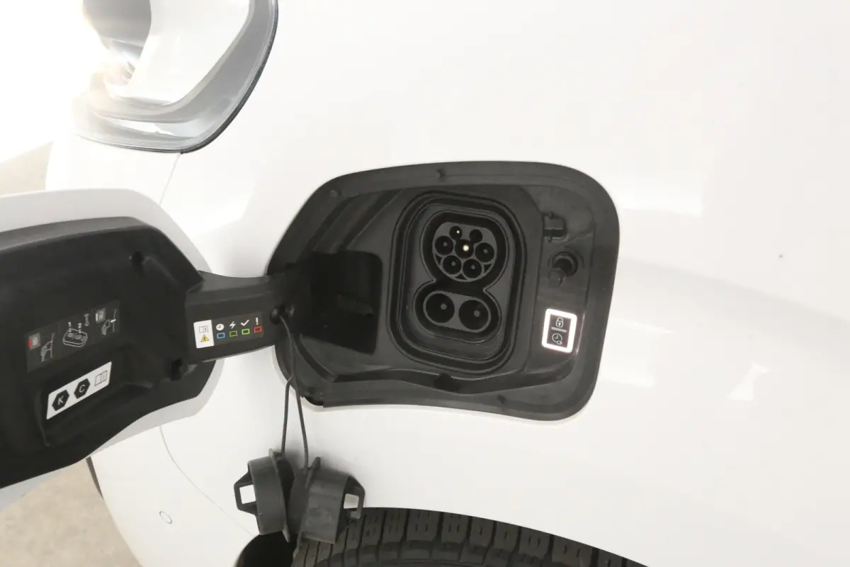 Fiat e-Scudo L2H1 75 kWh | Snelladen | SOH 96% | Airco | Camera | Cruise | 3 Zits | Trekhaak | Carplay