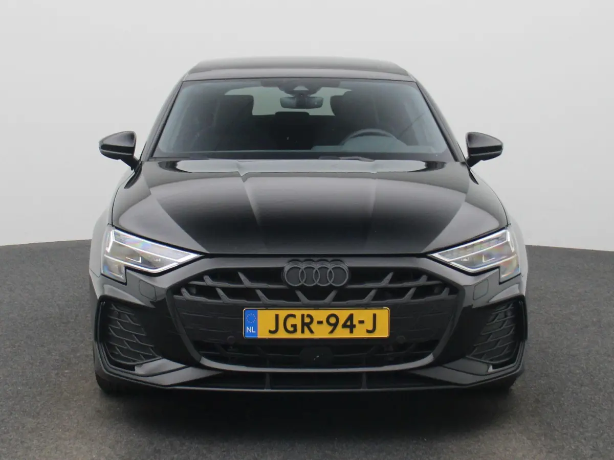 40 TFSI e S edition 204 PK| Orgineel Nederlands | 1e Eigenaar | Panoramadak | Achteruitrijcamera | Sfeerverlichting |