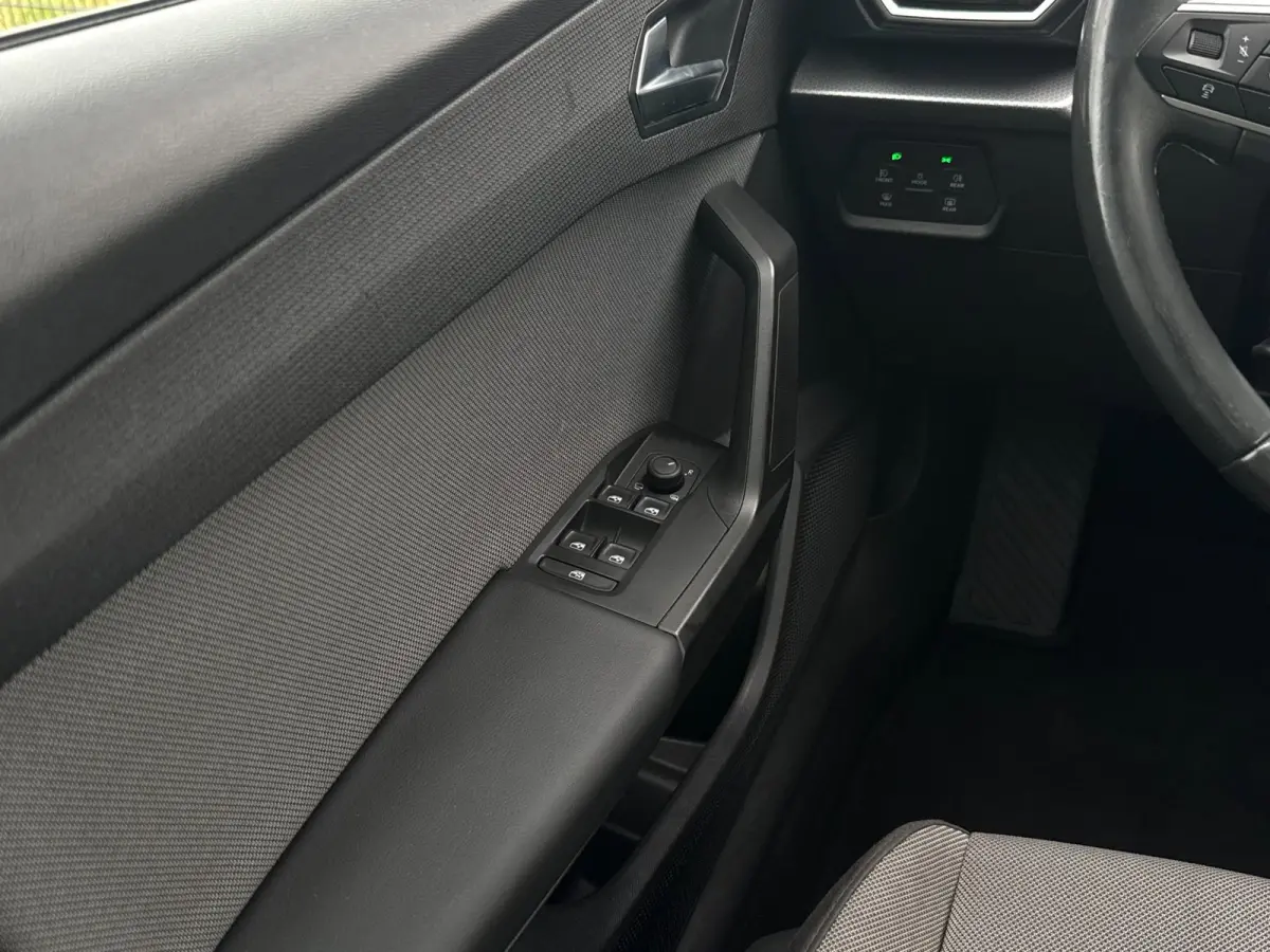 1.0 eTSI FR Business Intense | Carplay | PDC | ACC | Stoelverwarming |