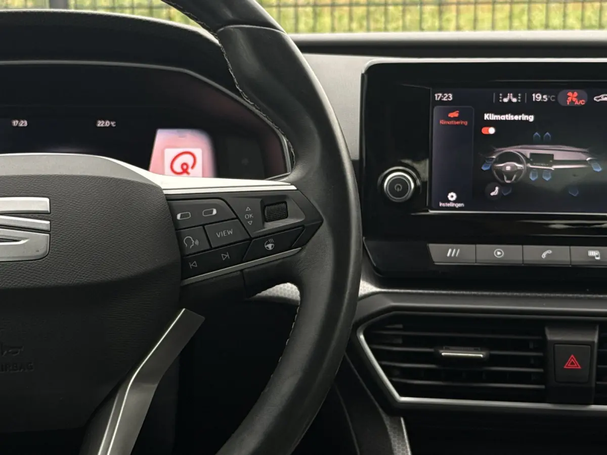 1.0 eTSI FR Business Intense | Carplay | PDC | ACC | Stoelverwarming |