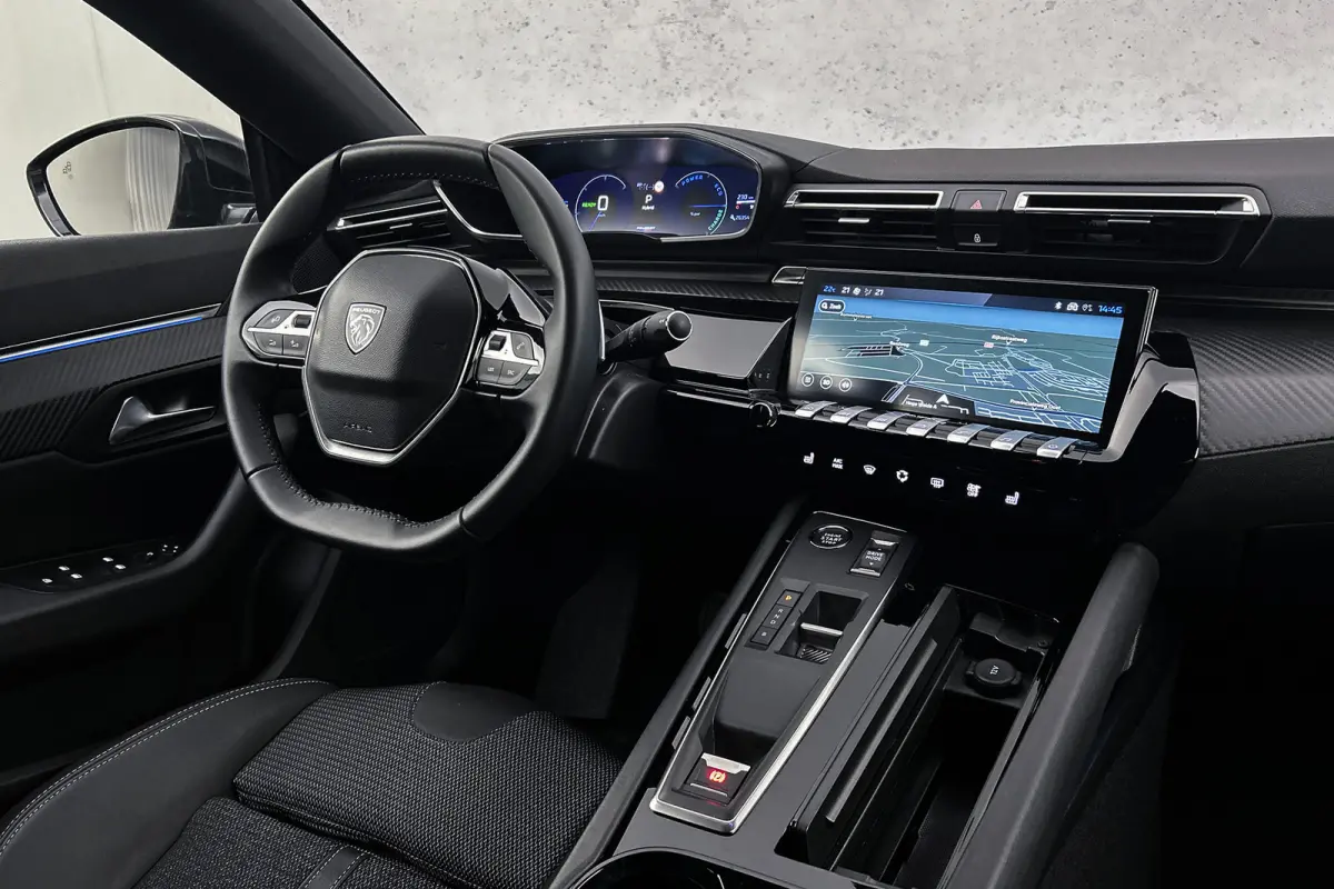 | KLH-01-N | 225 pk 1.6 Plug-in Hybrid | Draadloos Carplay | Adaptive Cruise | Camera rondom