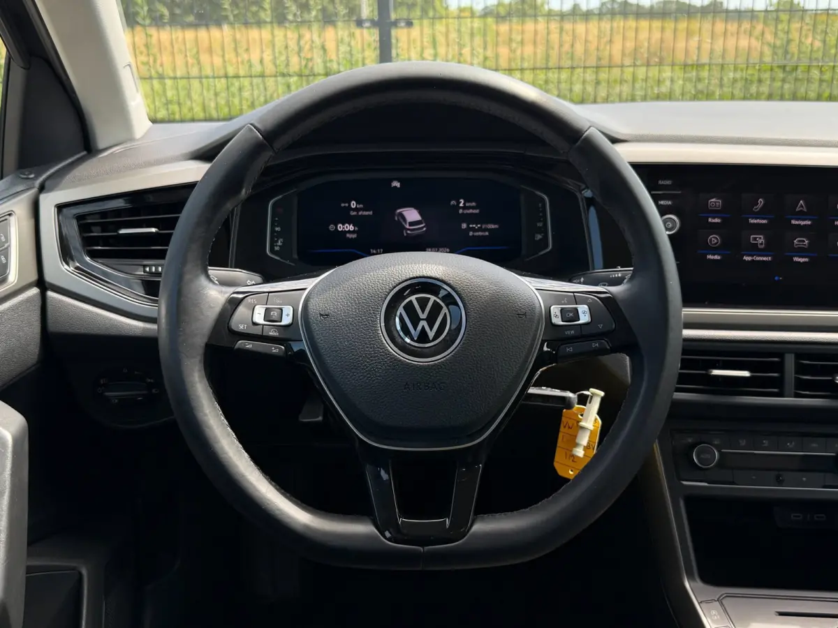1.0 TSI Comfortline Business | Camera | Carplay | PDC |