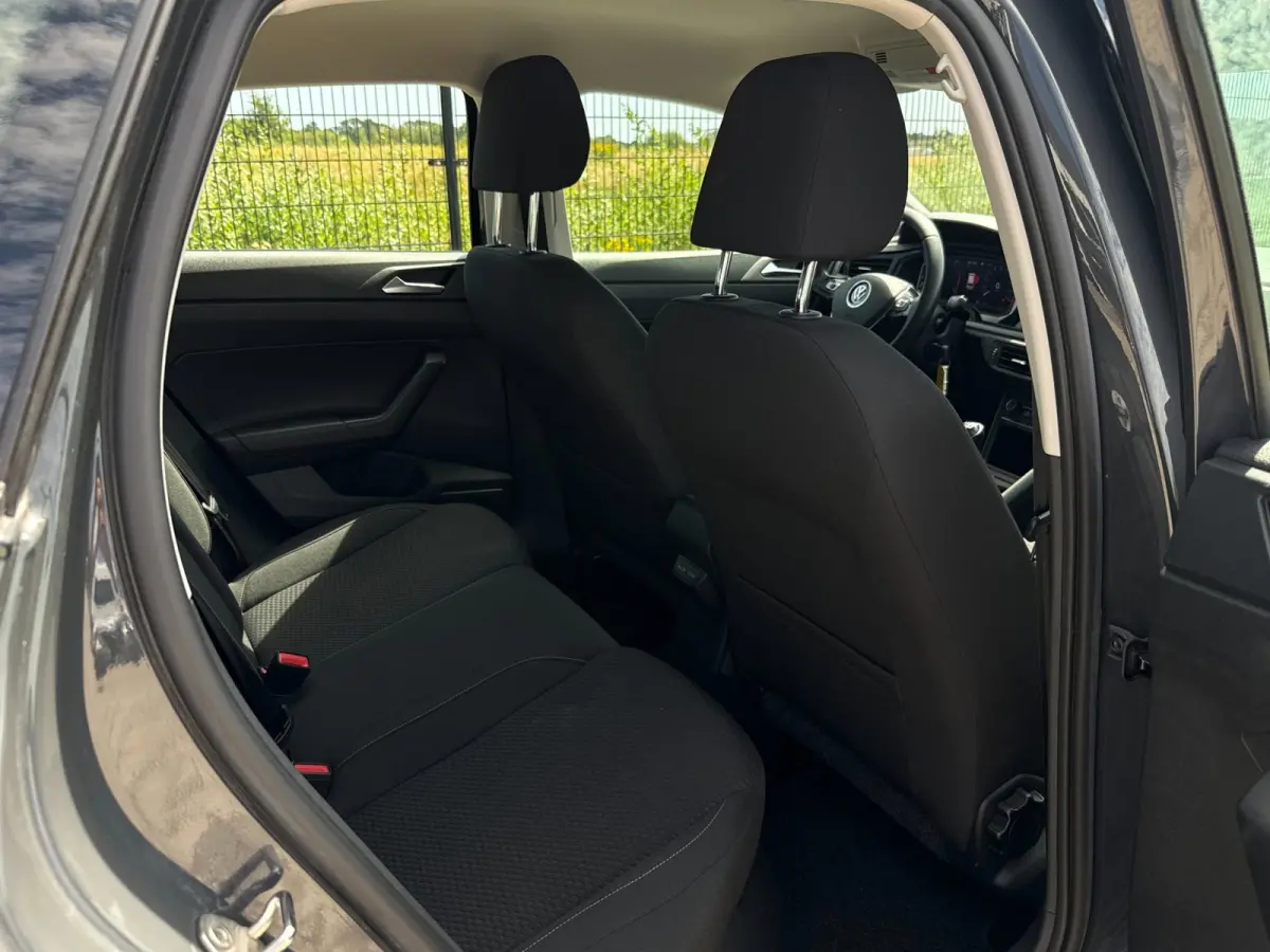1.0 TSI Comfortline Business | Camera | Carplay | PDC |