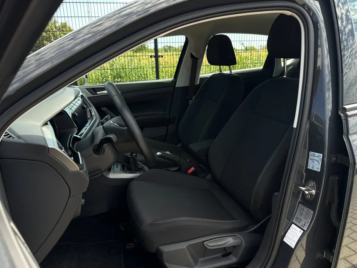 1.0 TSI Comfortline Business | Camera | Carplay | PDC |