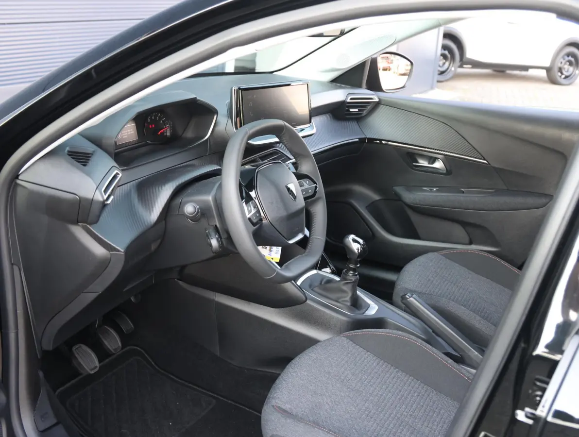 1.2 Turbo 100 Business UNIEK Handgeschakeld | Camera | LED | Airco | Navigatie via Apple Carplay & Android Auto