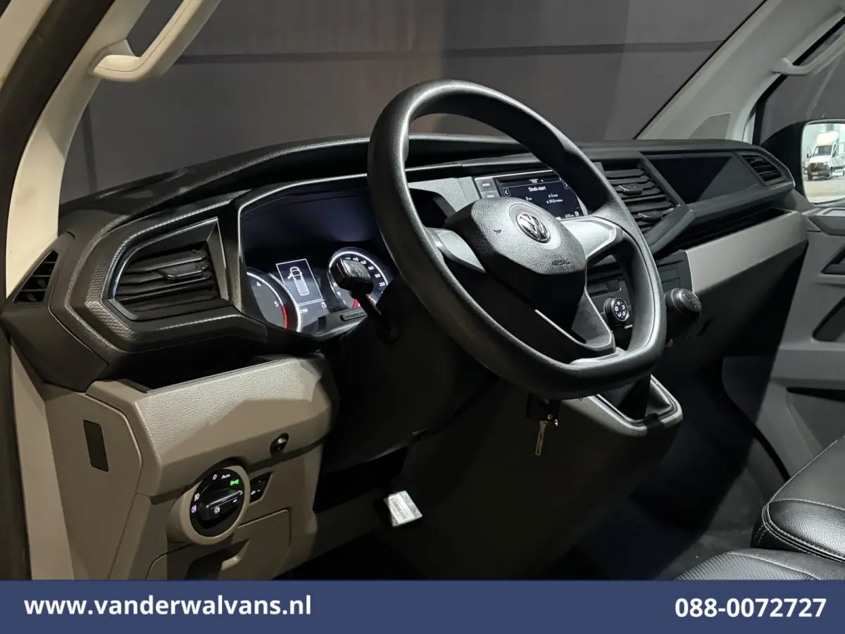 2.0 TDI 150pk L2H1 Euro6 Airco | Camera | Apple Carplay | 2500kg Trekhaak | Cruisecontrol Android Auto, Parkeersensoren, Leder, Bijrijdersbank