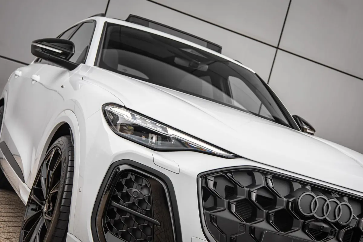 2.0 e-hybrid 367pk quattro S edition Competition | Panoramadak | B&O | 22" Velgen | Head-up | ACC | Tech Pro Pakket | 360 Camera