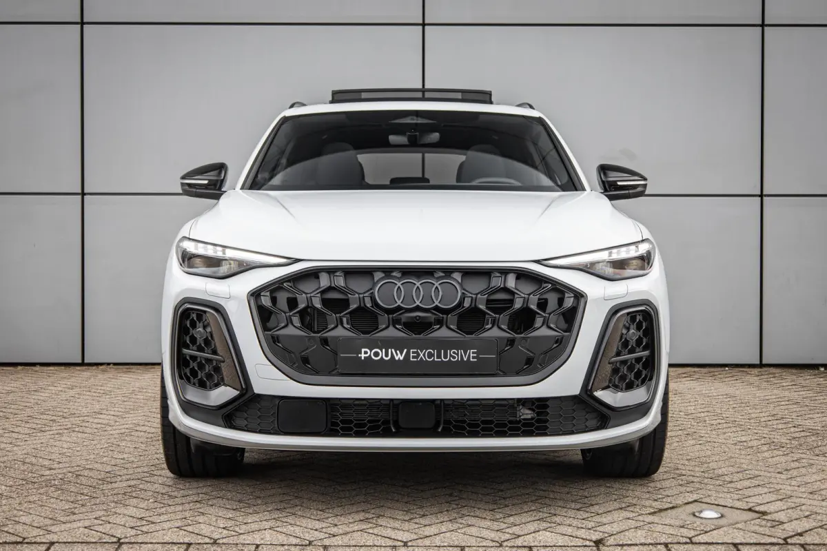 2.0 e-hybrid 367pk quattro S edition Competition | Panoramadak | B&O | 22" Velgen | Head-up | ACC | Tech Pro Pakket | 360 Camera