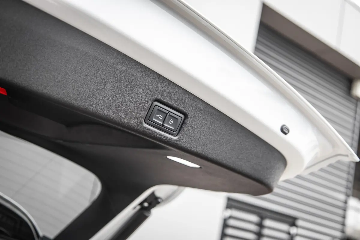 2.0 e-hybrid 367pk quattro S edition Competition | Panoramadak | B&O | 22" Velgen | Head-up | ACC | Tech Pro Pakket | 360 Camera