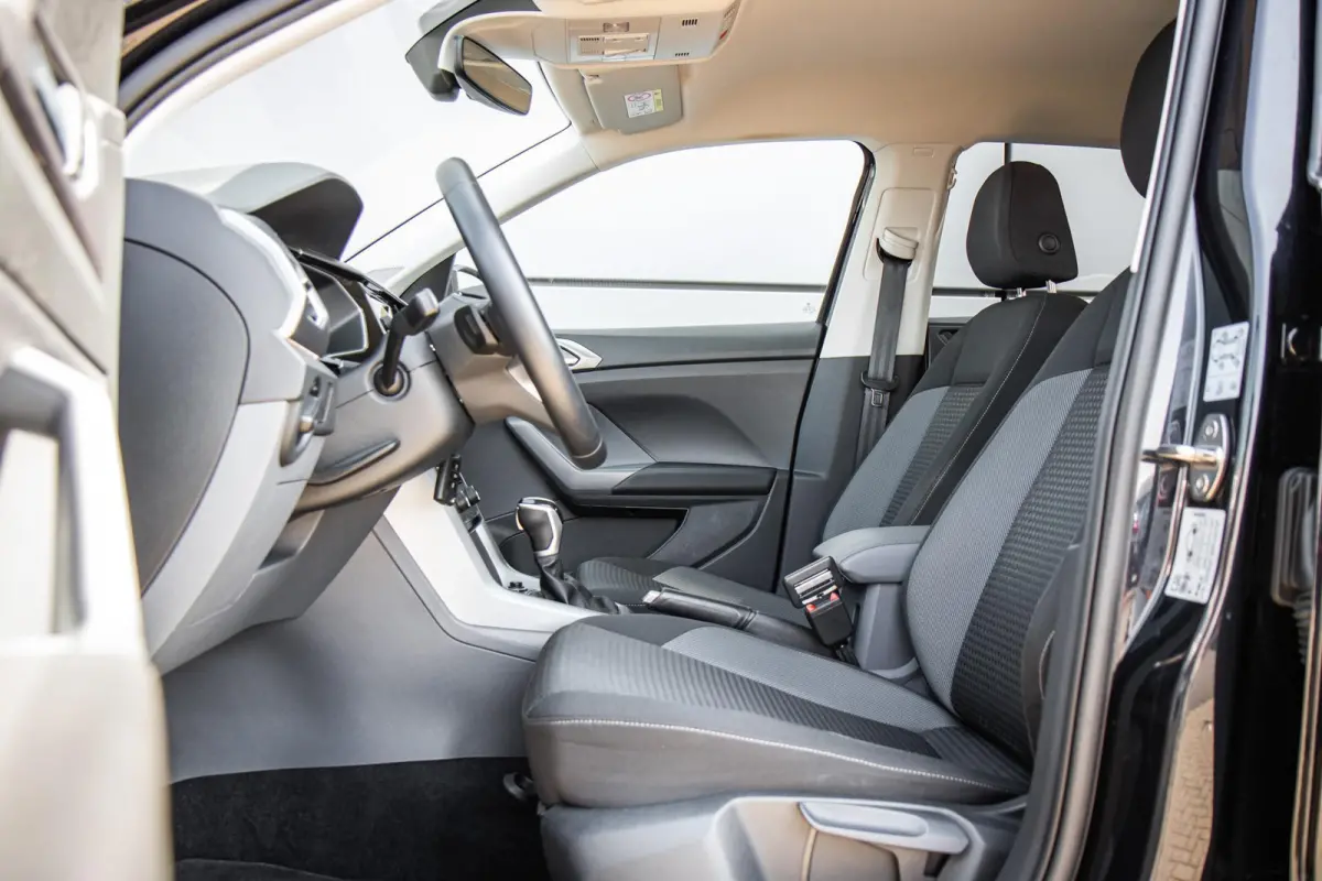 1.0 TSI 110pk DSG R-Line | 18" Velgen | Cruise Control Adaptief | Stoelverwarming