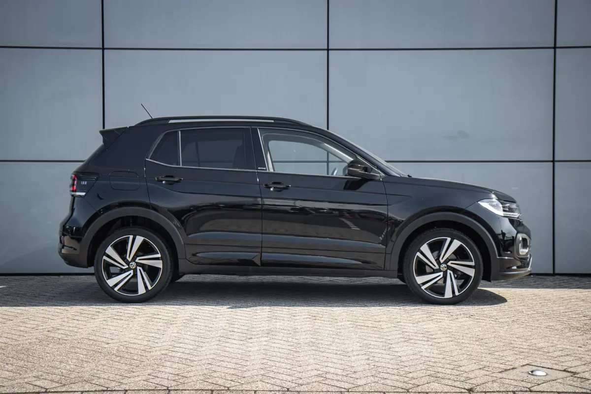 1.0 TSI 110pk DSG R-Line | 18" Velgen | Cruise Control Adaptief | Stoelverwarming